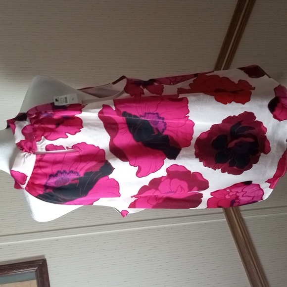 Talbots Pink and Red Floral Blouse Summer, Reunion, Vacation - Picture 6 of 8